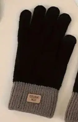 니트 장갑 블랙과 그레이