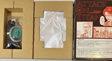 리바이의 스카프 & 엘빈의 루프 타이 [ 코믹스 진격의 거인 ] 특전