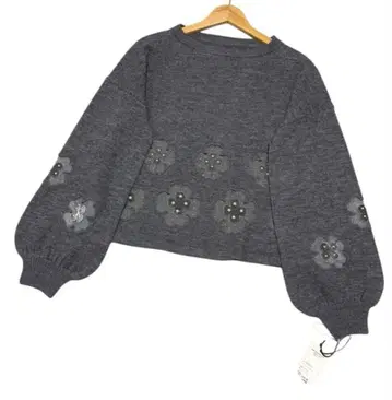 택 포함 새상품 그레이스 콘티넨탈 그레이 긴팔 니트 펄 장식 사이즈 36