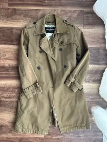 카키 트렌치코트 더블 브레스트