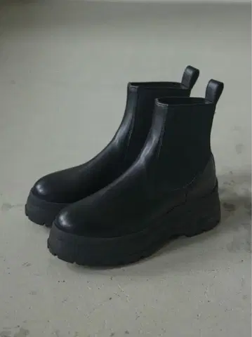 블랙 바이 마우지 사이드 고어 부츠 36