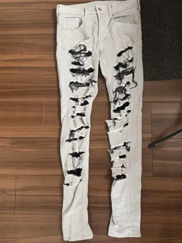 데미지 스키니 S 사이즈!