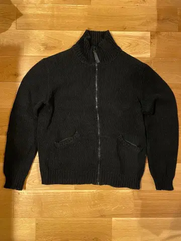 GOOD ENOUGH 굿이너프 니트 아우터