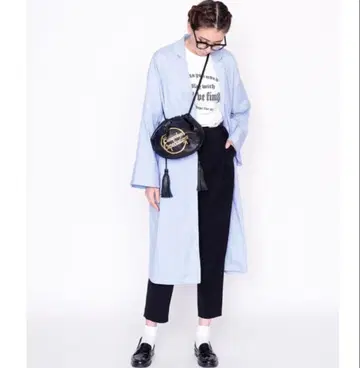 intoxic.  복조리 숄더백 천연 가죽 태슬