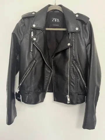 ZARA 라이더 자켓 인조 가죽 블랙