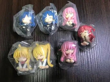 어깨 쿵 보치 더 록 가챠 가챠가챠