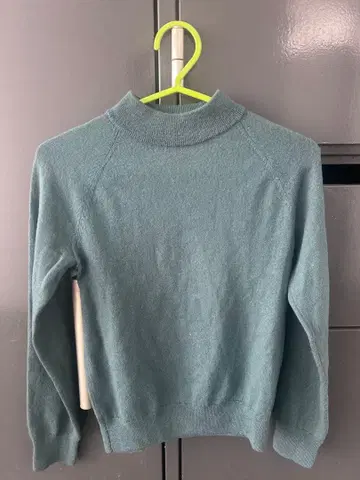 스티븐 앨런 그린 터틀넥 스웨터