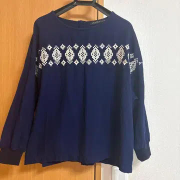 써니클라우드 자수 티셔츠