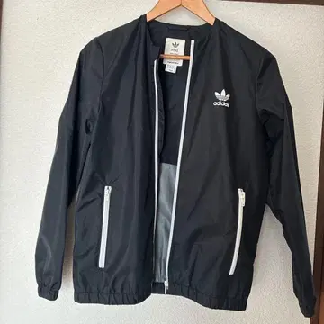 HYKE 아디다스 콜라보 윈드 브레이커 블랙