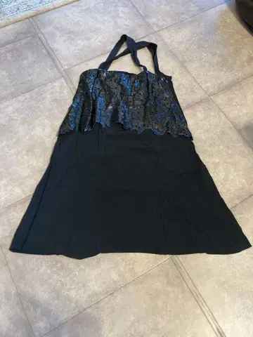 슬리브리스 블랙 가죽 레이스 무릎 기장 원피스 튜닉 36