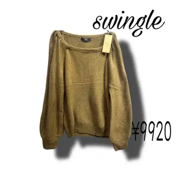 수줍은 귀여움 스윙 니트