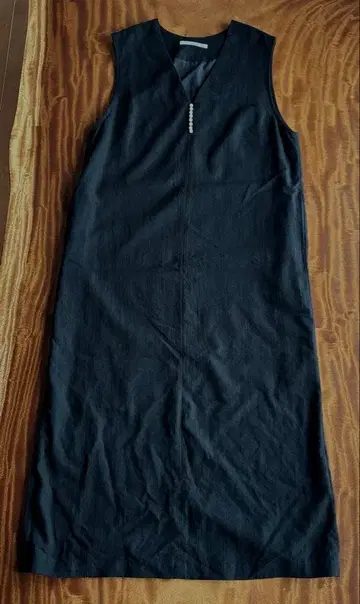 루카 펄 장식 원피스 블랙