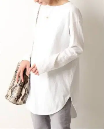 FRAMeWORK 코튼 천축 라운드 헴 티셔츠