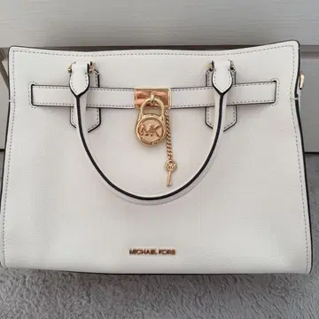 MICHAEL KORS 화이트 핸드백 새상품급