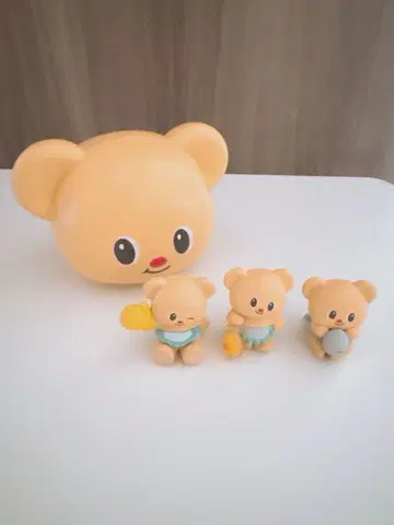 Butter bear 버터베어 블라인드 피규어 3개 세트 태국에서 인기