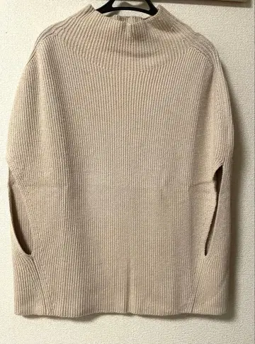 dceuxieme classe 베이지 니트 베스트 뒷모습 슬릿