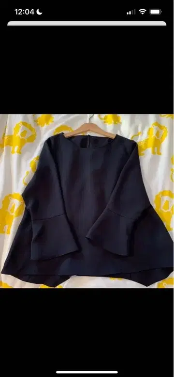 블랙 플레어 슬리브 상의 38 사이즈