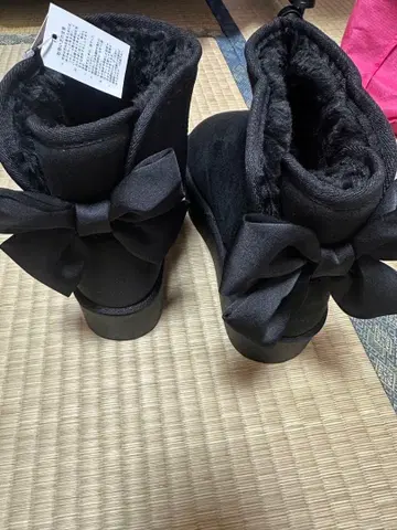 리본 포함 블랙 어그 부츠 새상품