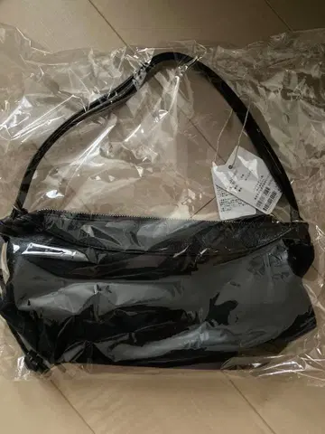 [ 새상품 ] ear PAPILLONNER 심플 미니 원 핸들 백