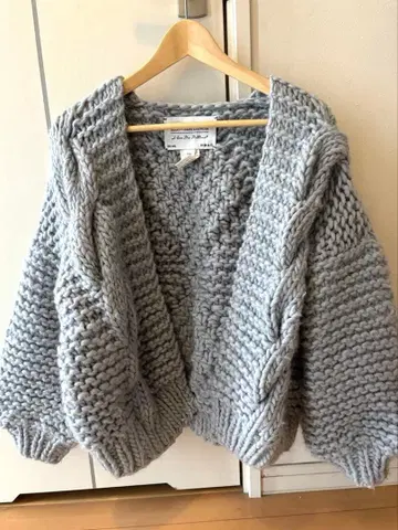 I Love Mr. Mittens DIAMOND 가디건 라이트 그레이