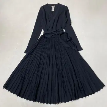 Sov. 소브 카슈쿨 플리츠 니트 플레어 원피스