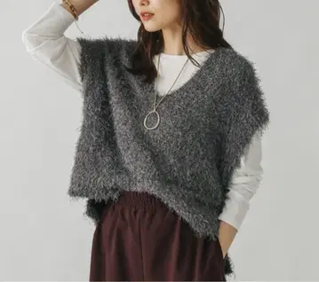 [ 새상품 미사용 ] 글로벌 워크 사라사라 샤기 베스트 차콜 그레이