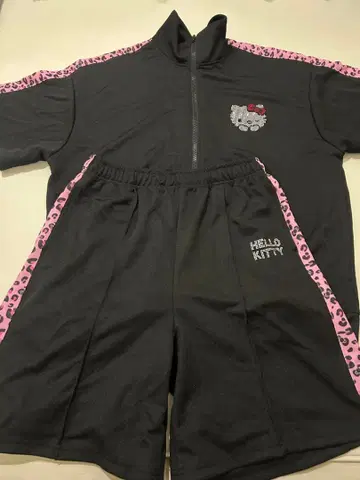 헬로 키티 셋업 블랙