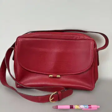 빨간색 가죽 숄더백
