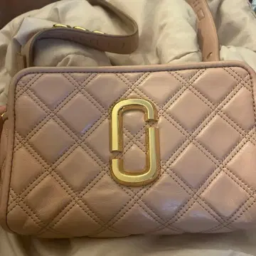 마크제이콥스 숄더백 베이지