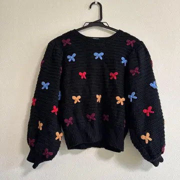 ZARA 리본 자수 블랙 니트 긴팔 M 사이즈