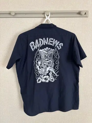 BADNEWS 그래픽 워크 셔츠 XL