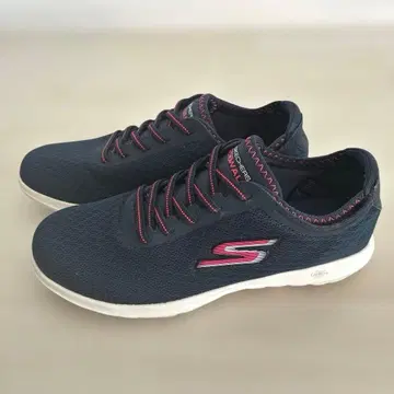 Skechers 네이비 핑크 스니커즈 GO WALK LITE 23.5