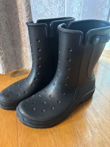 Crocs 블랙 레인부츠