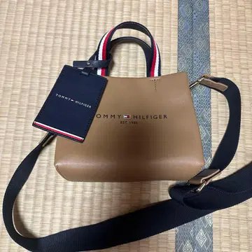 TOMMY HILFIGER 베이지 미니 숄더백