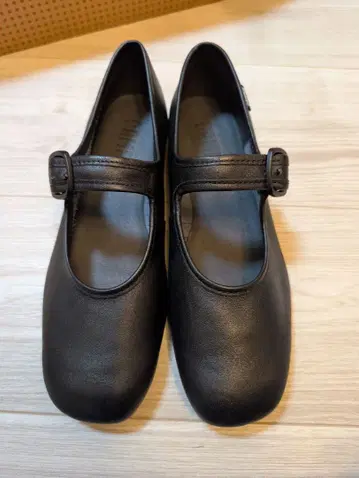 캠퍼 스퀘어토 스트랩 펌프스 36