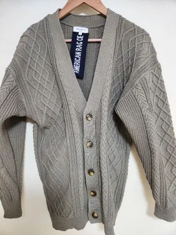 거의 미사용 AMERICAN RAG CIE 케이블 가디건