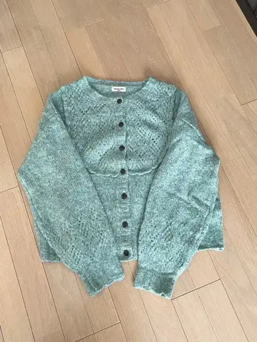 사만사 모스모스 크로셰 스캘럽 절개 가디건