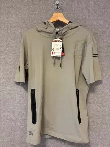 아이즈프론티어 반팔 후드티 새상품