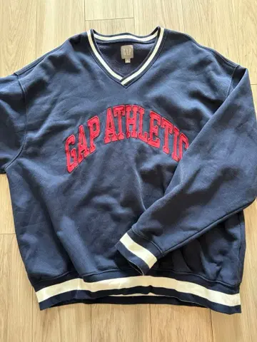 GAP 네이비 트레이닝복 로고