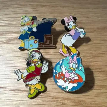 해외 디즈니 핀 배지 데이지 4개 세트