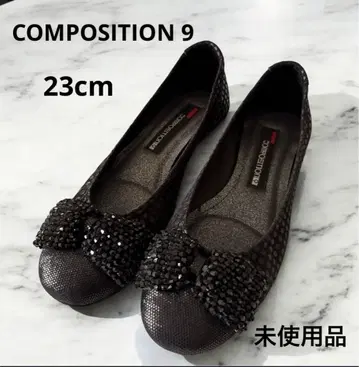 미사용품 컴포지션9 비쥬 달린 리본 블랙 플랫슈즈
