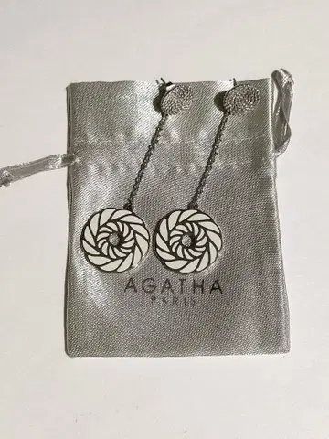 [미사용 새상품] AGATHA PARIS 트레치야 롱 귀걸이 에나멜 로즈