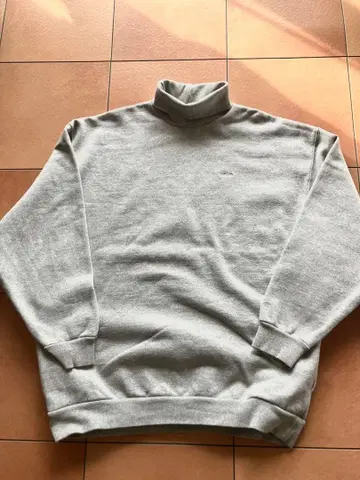 nautica 그레이 터틀넥 맨투맨