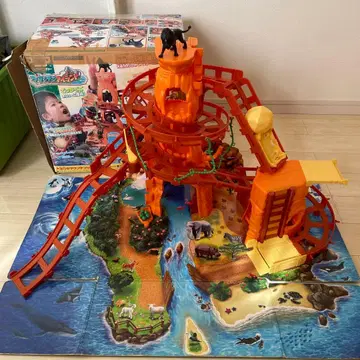 아니아 마운틴 아일랜드 블랙 라이온 동물 4체 포함