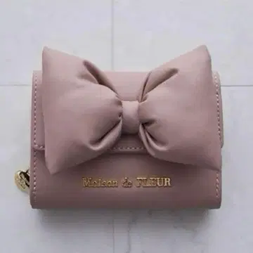 [ 컨디션 최상 ] Maison de FLEUR 볼륨 리본 지갑 핑크