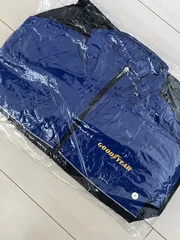 미사용 새상품 GOODYEAR iceNAVI7 점퍼 블루종