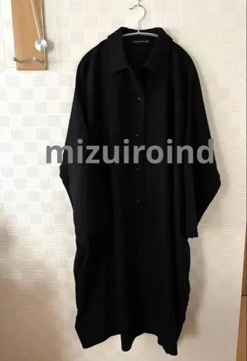 미즈이로 인드 울 혼방 돌먼 원피스 라이트 아우터 블랙 새상품급