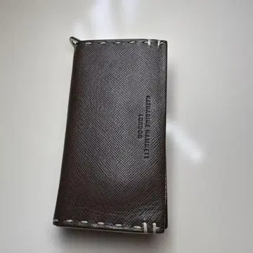 캐서린 햄넷 런던 키케이스