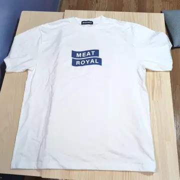 MEAT ROYAL 화이트 셔츠