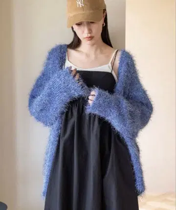 [ 미사용 새상품 ] LOWRYSFARM 로리즈팜 가디건 블루 라메